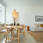 Haus An Der Mole, L アパート